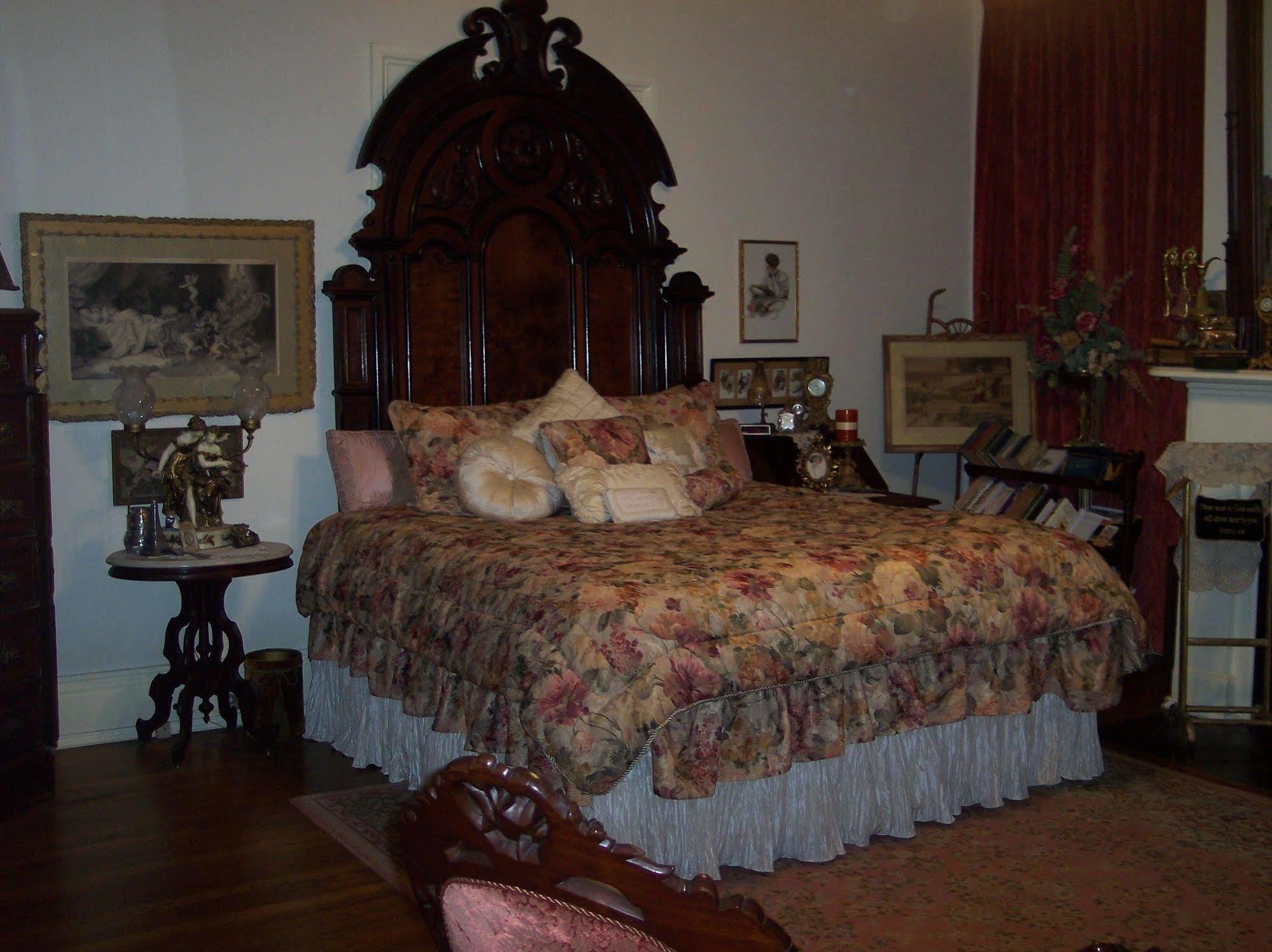 Shadowlawn Bed And Breakfast Columbus Room photo
